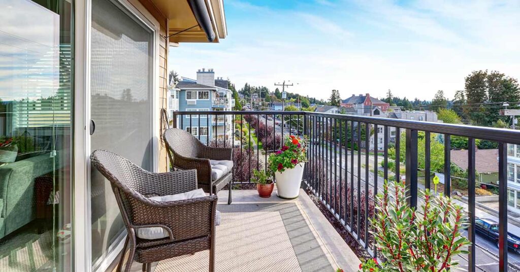sonniger Balkon